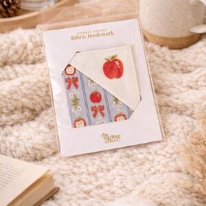 The Darling Effect Oh So Orchard Corner Keeper Fabric Bookmark